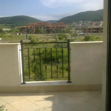 South Bay شقة